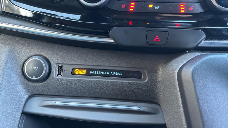 Ford Tourneo Custom Transit Custom Tourneo L2 Diesel Fwd 2.0 EcoBlue 185ps L/R 8 Seat Titanium X Auto